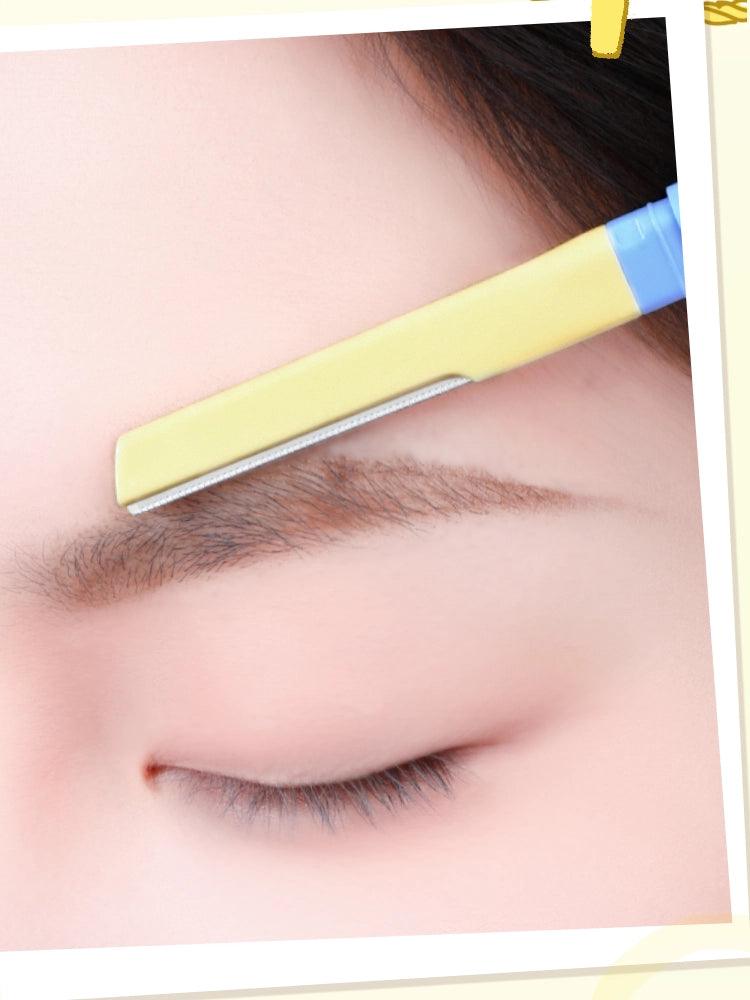 Wiggle Wiggle Eyebrow Trimmer 2 Pieces in