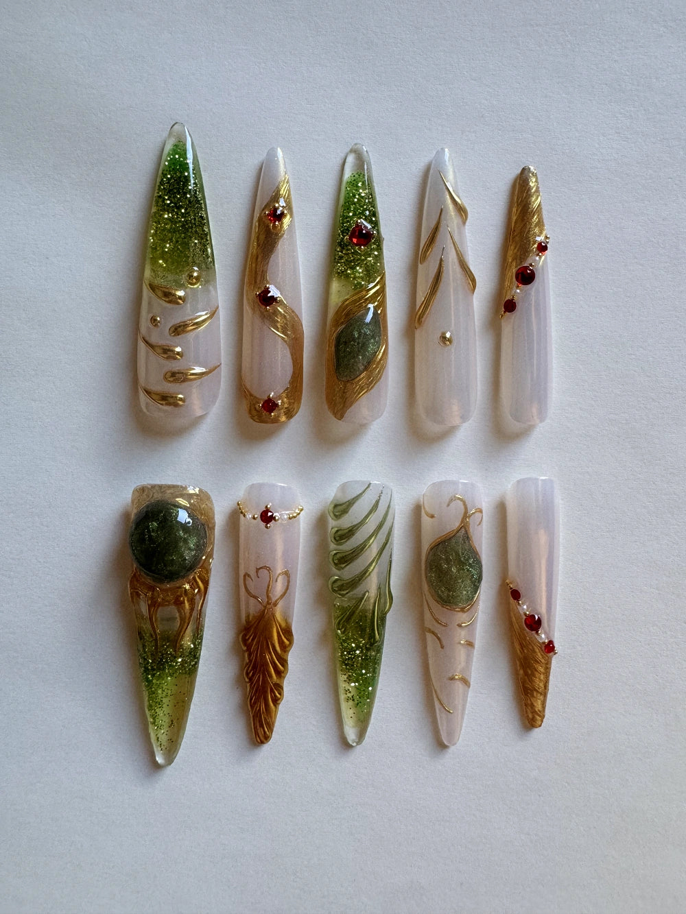 Royal Splendor Hand Drawn Elaborate Royal Style Flowing Sand Nail Art