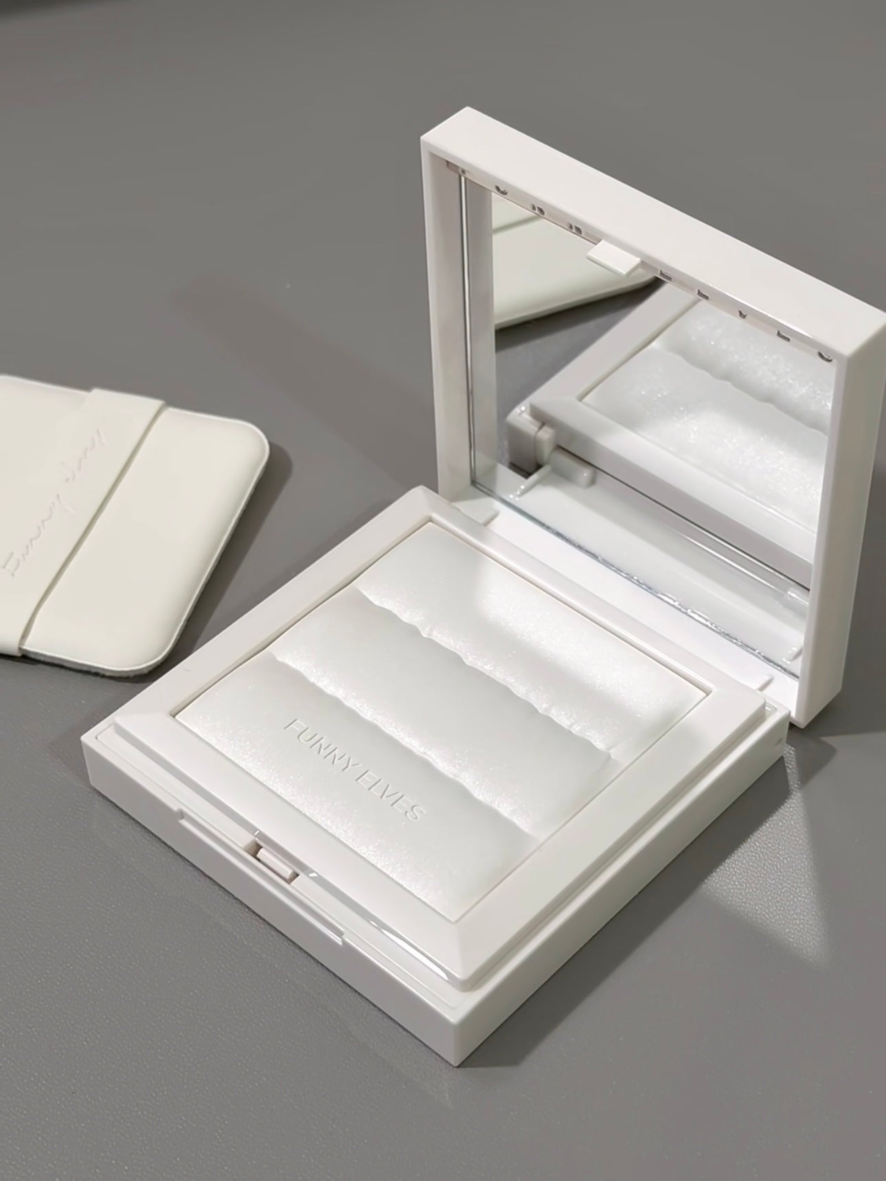 Funny Elves Translucent Traceless Pressed Setting Powder 7g