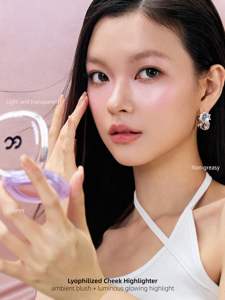 GirlsCrush Glowy Blush Highlighter 4.5g
