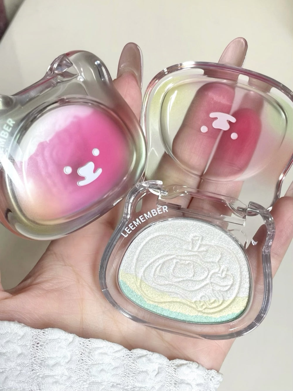 LEEMEMBER Momo n Dreamcore Highlighter 6g